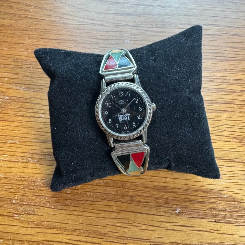 L.A.Express West Vintage Ladies Watch LAX809 Silver Tone Enamel Band